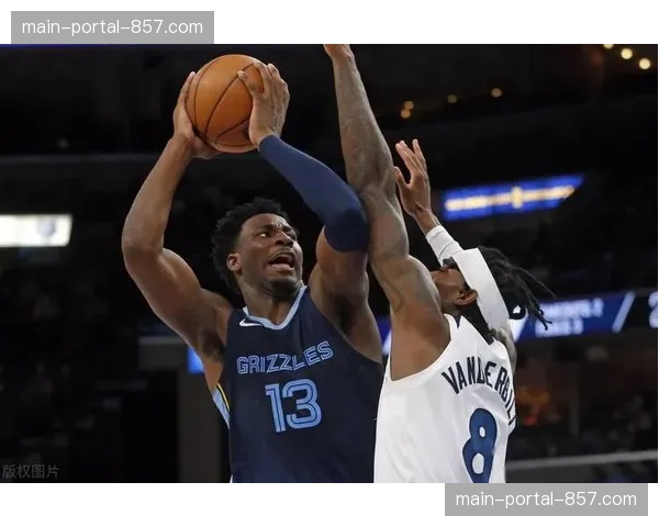 里昂2-0击败尼斯豪取13连胜，积分迫近榜首缩小差距